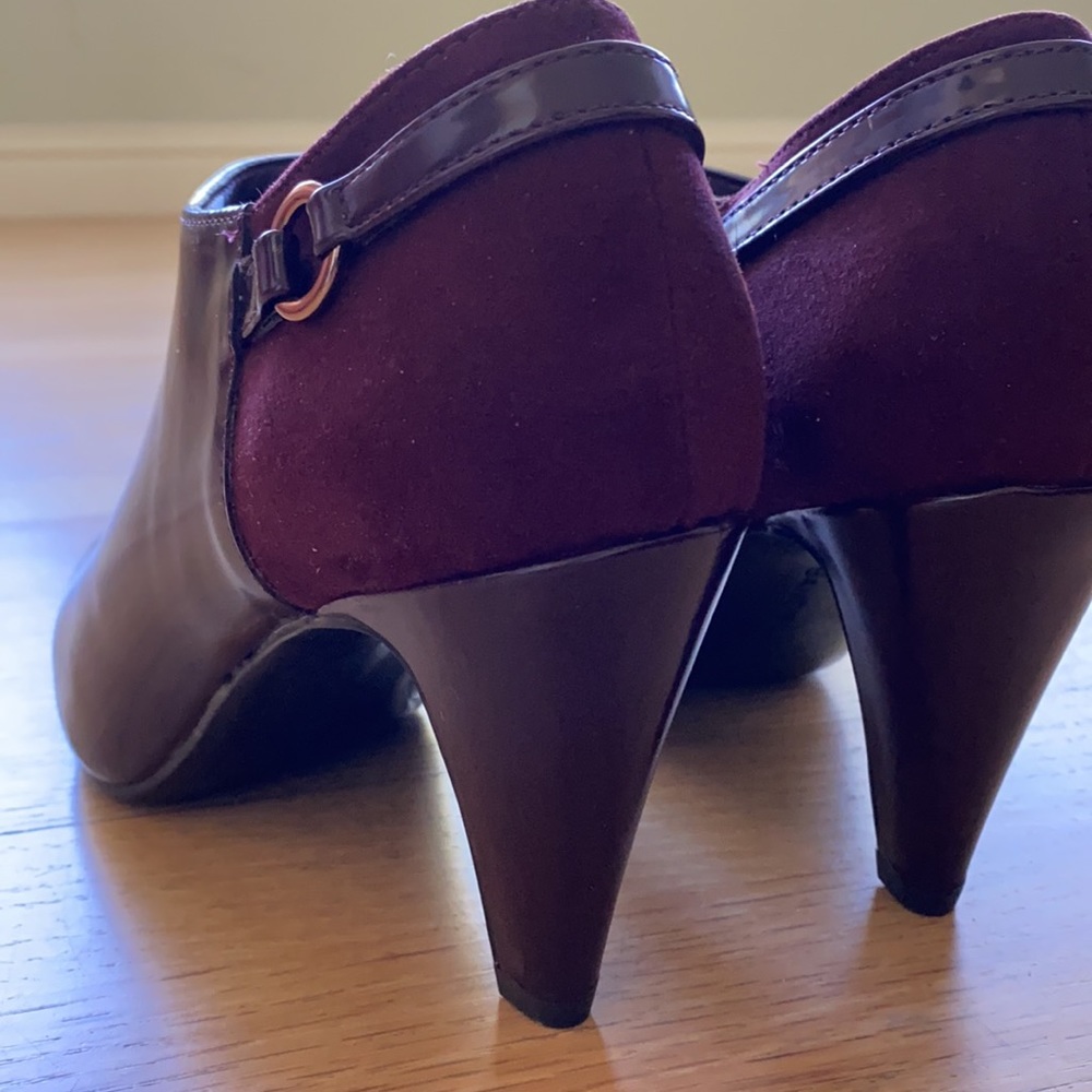 Bandolino Booties - Picture 5 of 11
